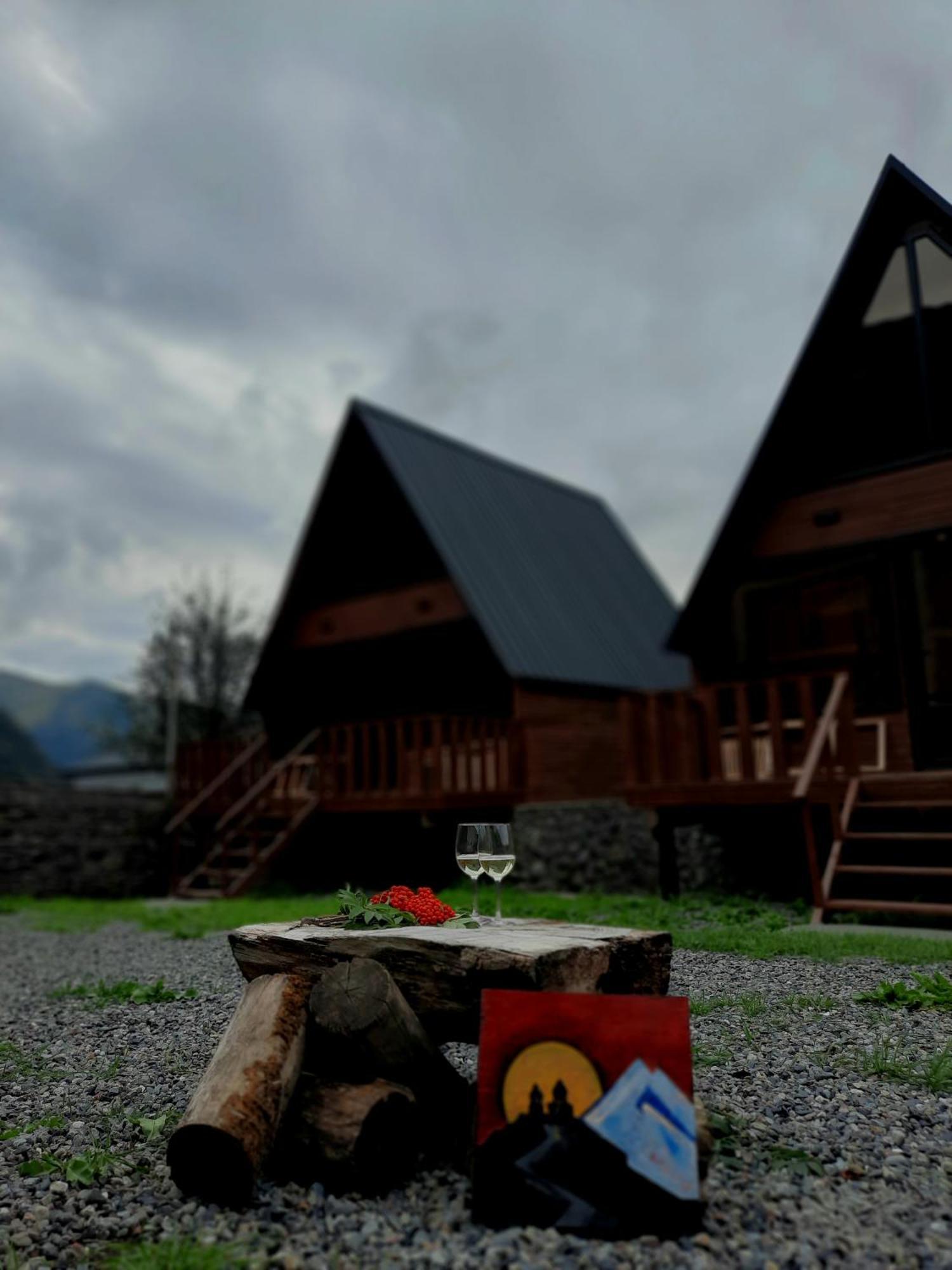 Appartamento Trip Zone Kazbegi Esterno foto