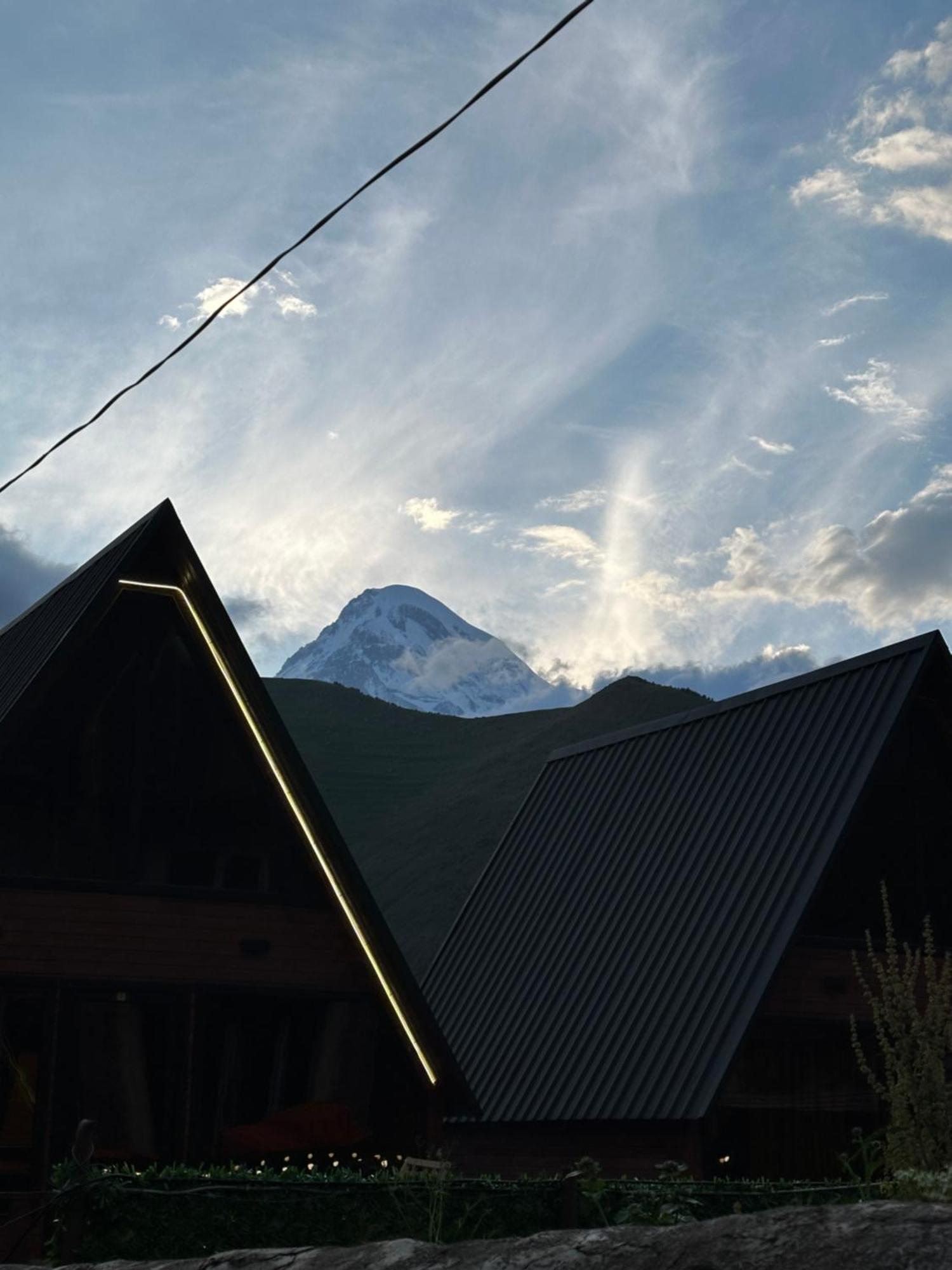 Appartamento Trip Zone Kazbegi Esterno foto